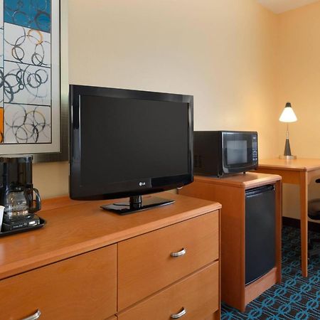 Fairfield Inn & Suites Bismarck North Екстер'єр фото