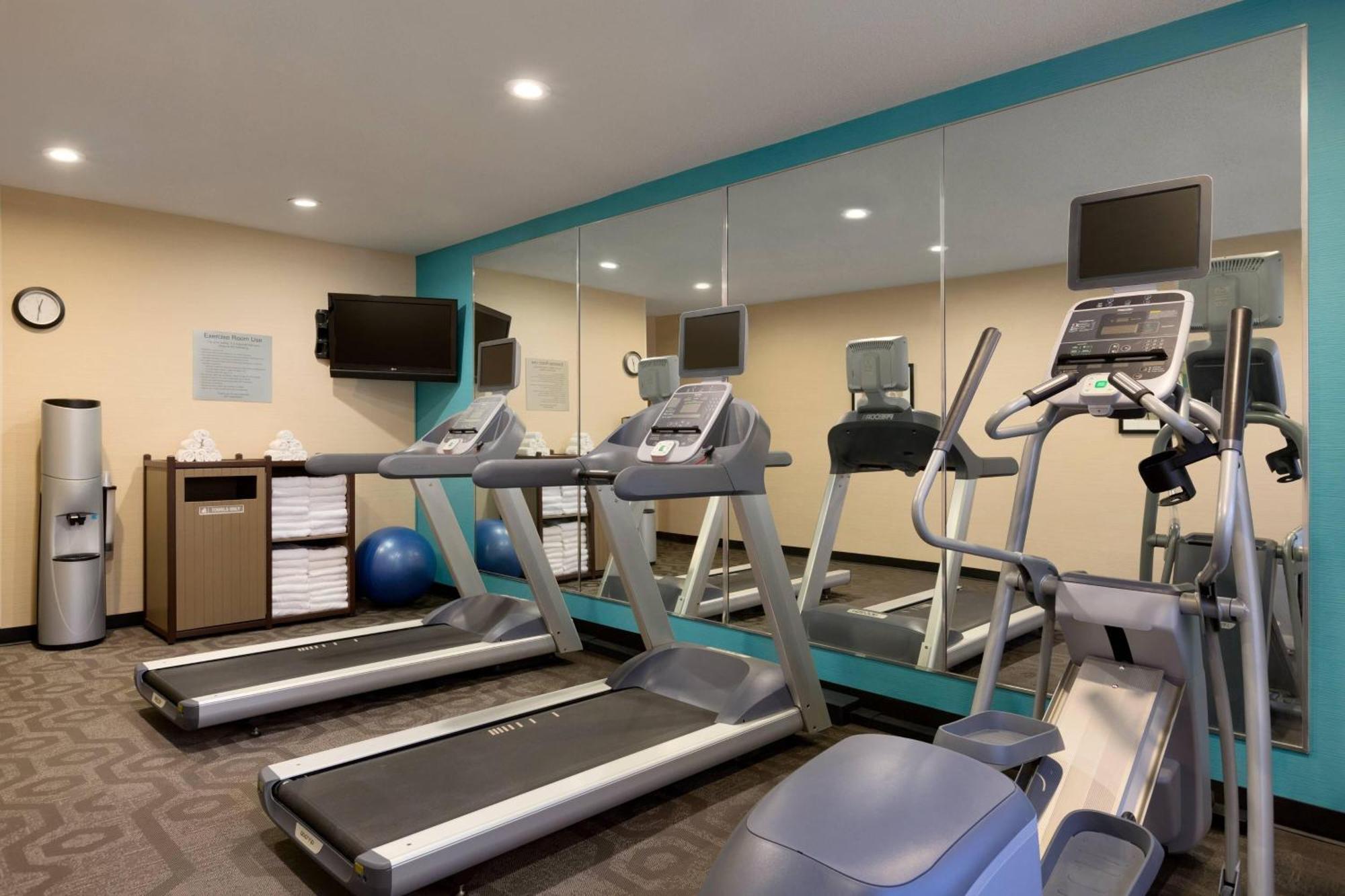 Fairfield Inn & Suites Bismarck North Екстер'єр фото
