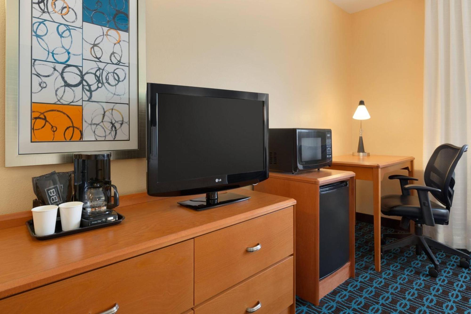 Fairfield Inn & Suites Bismarck North Екстер'єр фото