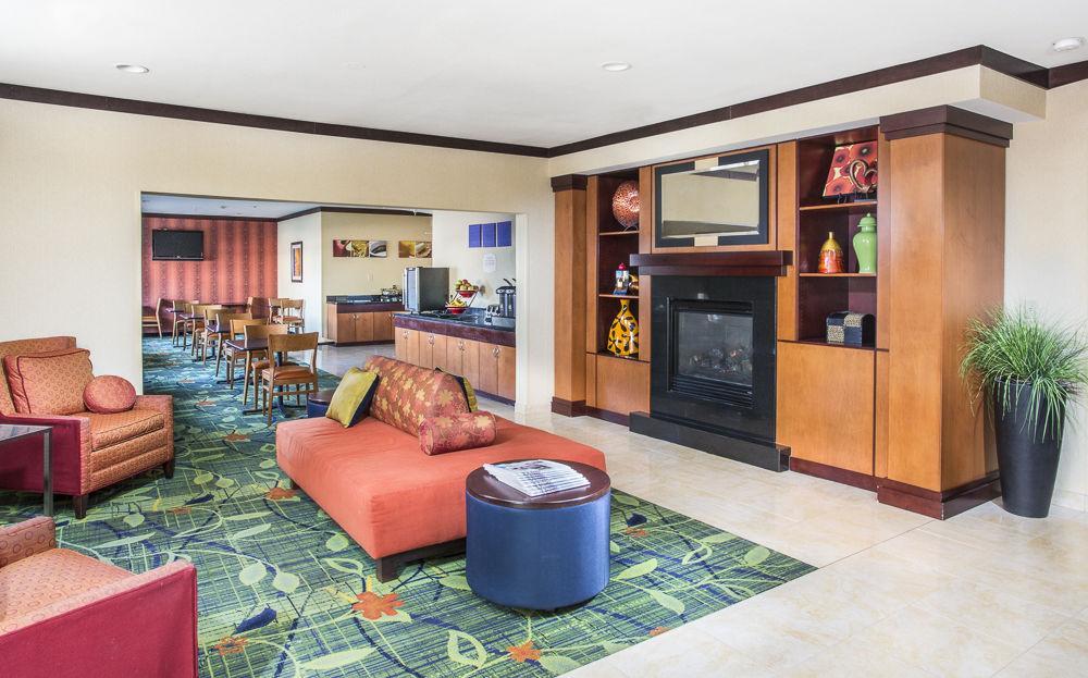 Fairfield Inn & Suites Bismarck North Екстер'єр фото