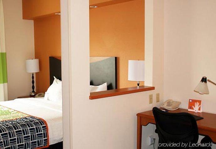 Fairfield Inn & Suites Bismarck North Екстер'єр фото